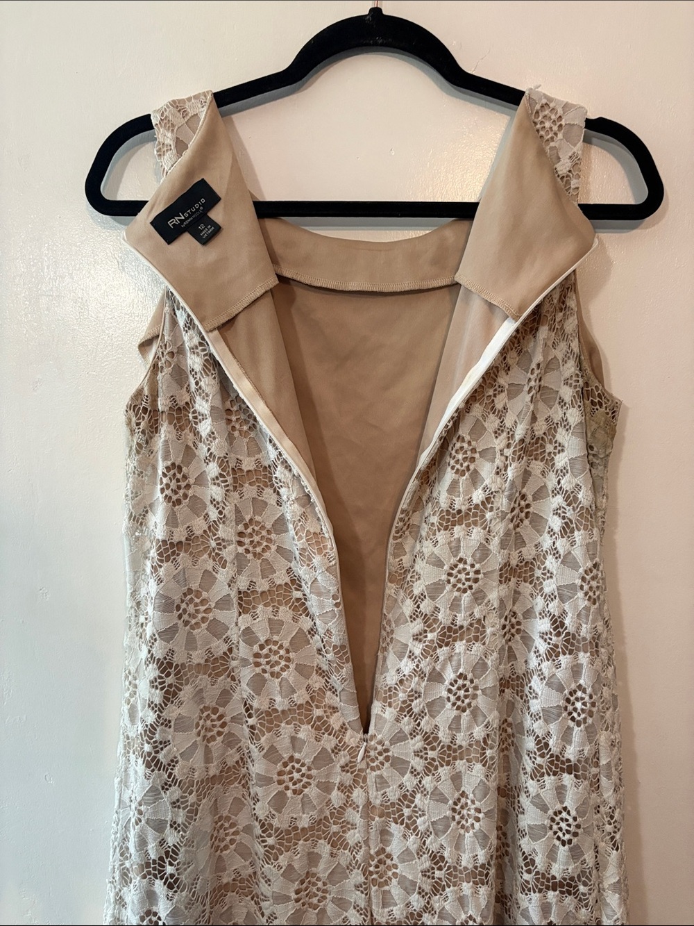 Cream Lace Sheath Dress Size 12 - Picture 8 of 9